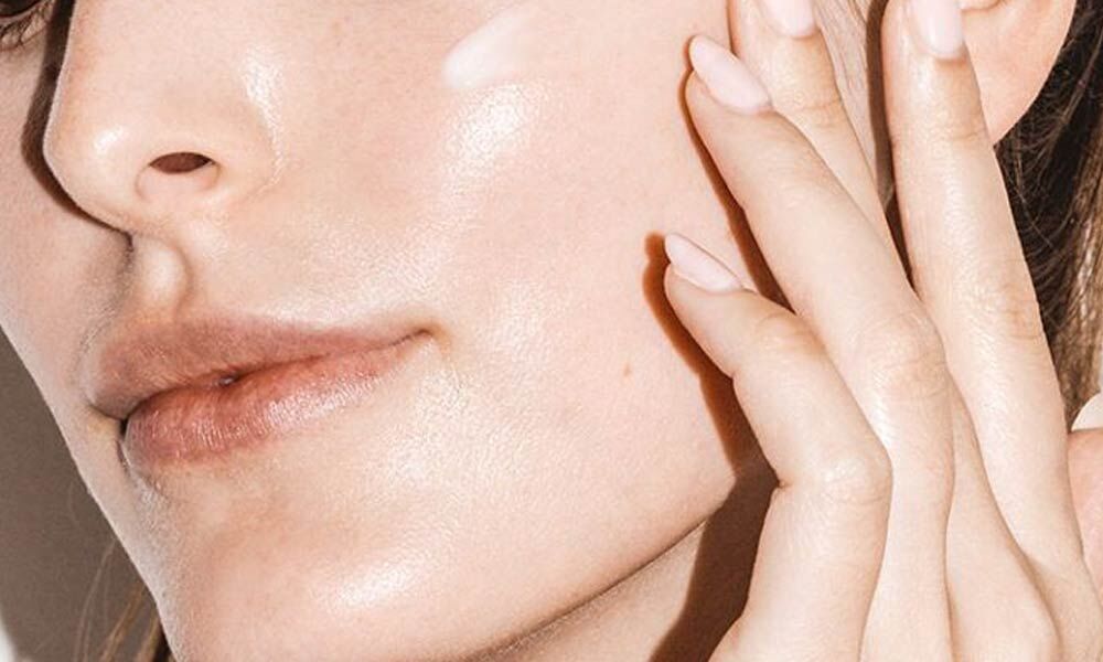 Flora Aqua - HydraGlow Creme